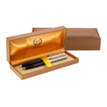 خودکار و خودنویس LORD ست دوتایی از برند IPLOMAT بدنه نیمه مشکی لاکی _ نقره ای گیره زرد