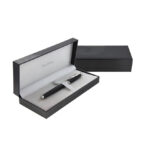 روان نویس مدل JUPITER از برند pierre cardin بدنه مشکی لاکی با گیره کروم