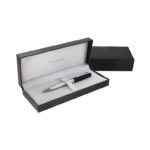 خودکار مدل LEO از برند pierre cardin بدنه نیمه مشکی _ کروم براق با گیره استیل