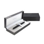 خودنویس مدل LIBRA از برند pierre cardin بدنه مشکی قسمت میانه آبی مرمری با گیره کروم