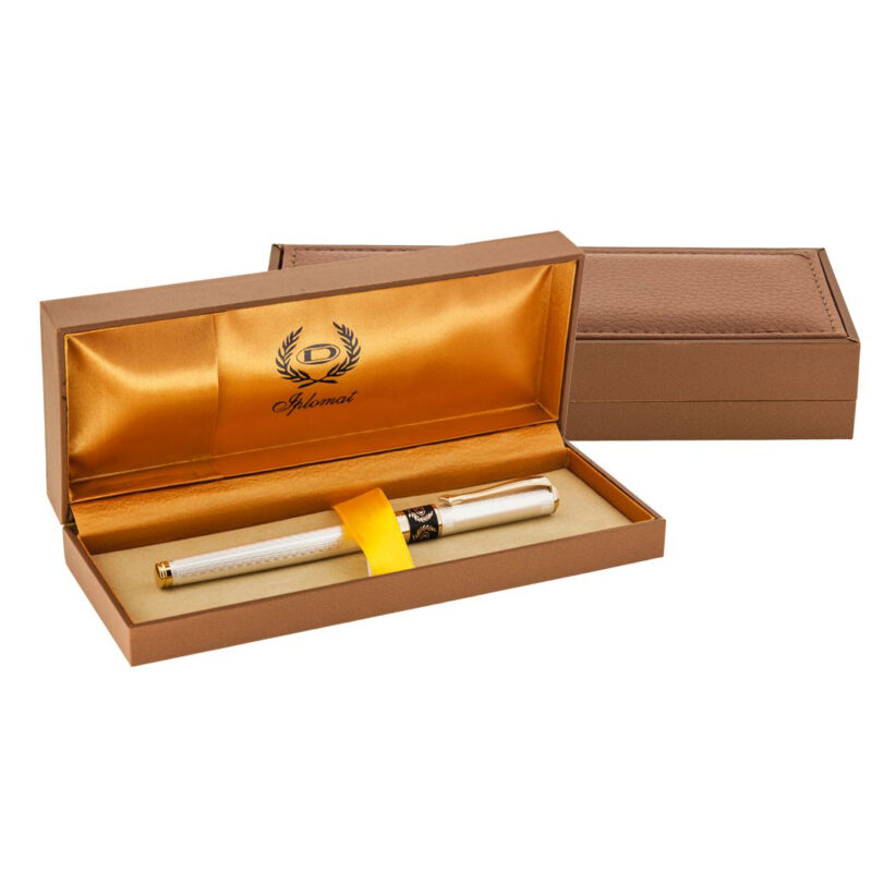 خودنویس مدل SCHMIDTS از برند Iplomat بدنه نقره ای - صدفی گیره طلایی