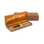 خودکار مدل MULLER از برند Iplomat بدنه نیمه استیل _ مشکی با گیره طلایی