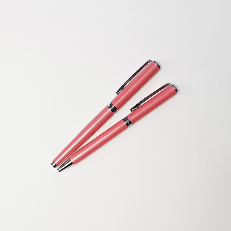 خودکار و روان نویس Sterling از برند Pentel در 4 رنگبندی