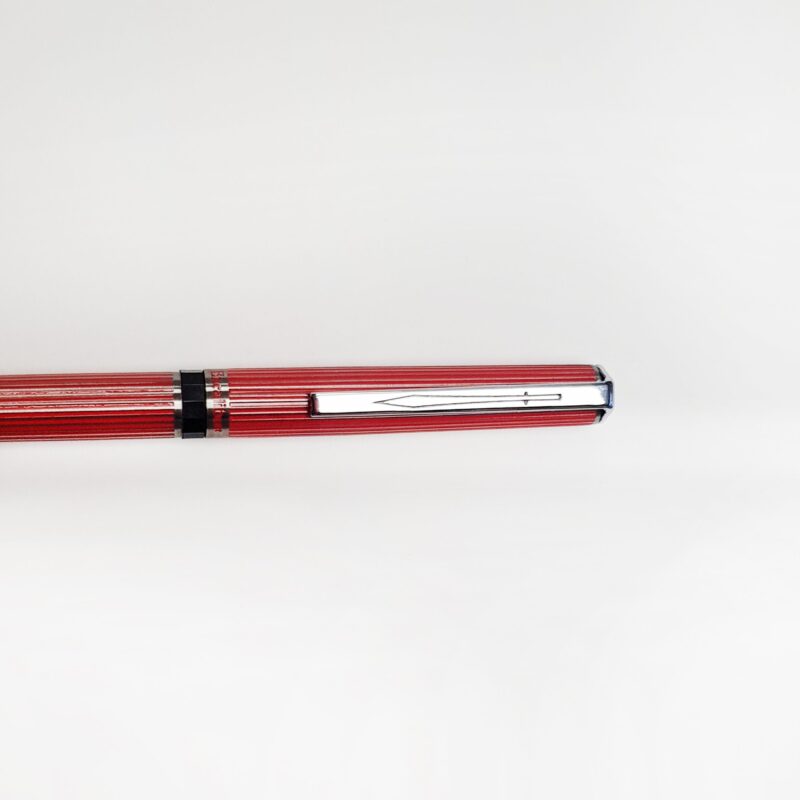 روان نویس آبنوس Excalibur از برند Pentel در دو رنگبندی