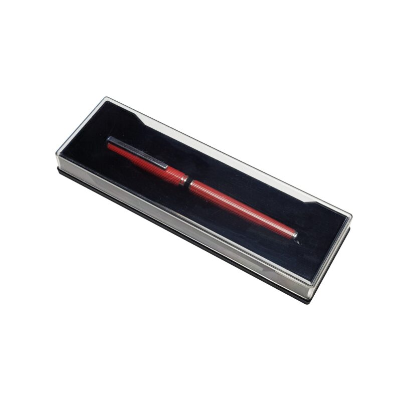 روان نویس آبنوس Excalibur از برند Pentel در دو رنگبندی
