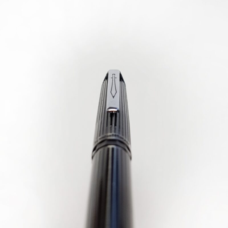 روان نویس آبنوس Excalibur از برند Pentel در دو رنگبندی
